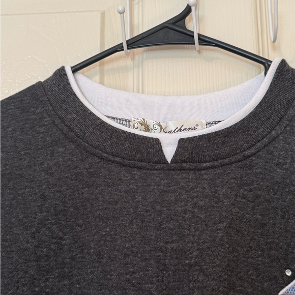 Feathers Charcoal Embroidered Crewneck Sweater Size 2X - Picture 5 of 6